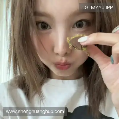 滑璇鸣